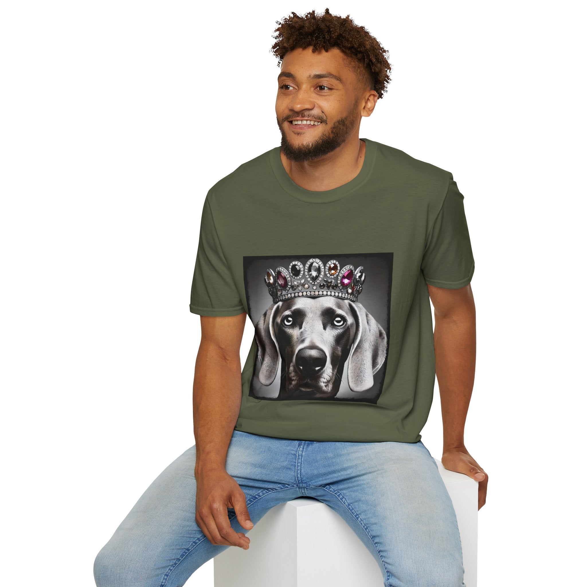 Weimaraner Queen Supreme | Unisex Dog T-Shirt