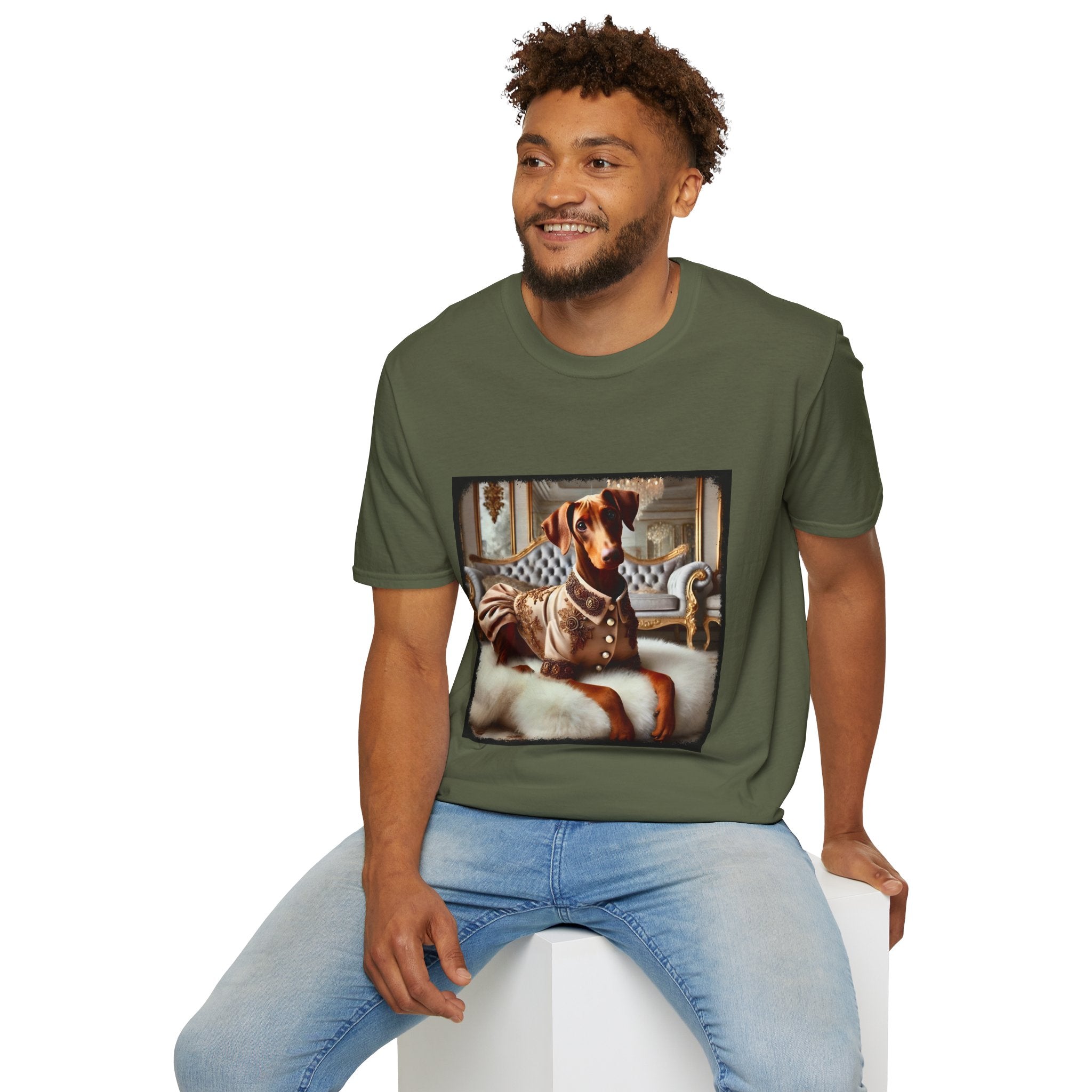 Doberman Pinscher Bourgeoise Babe | Unisex Dog T-Shirt