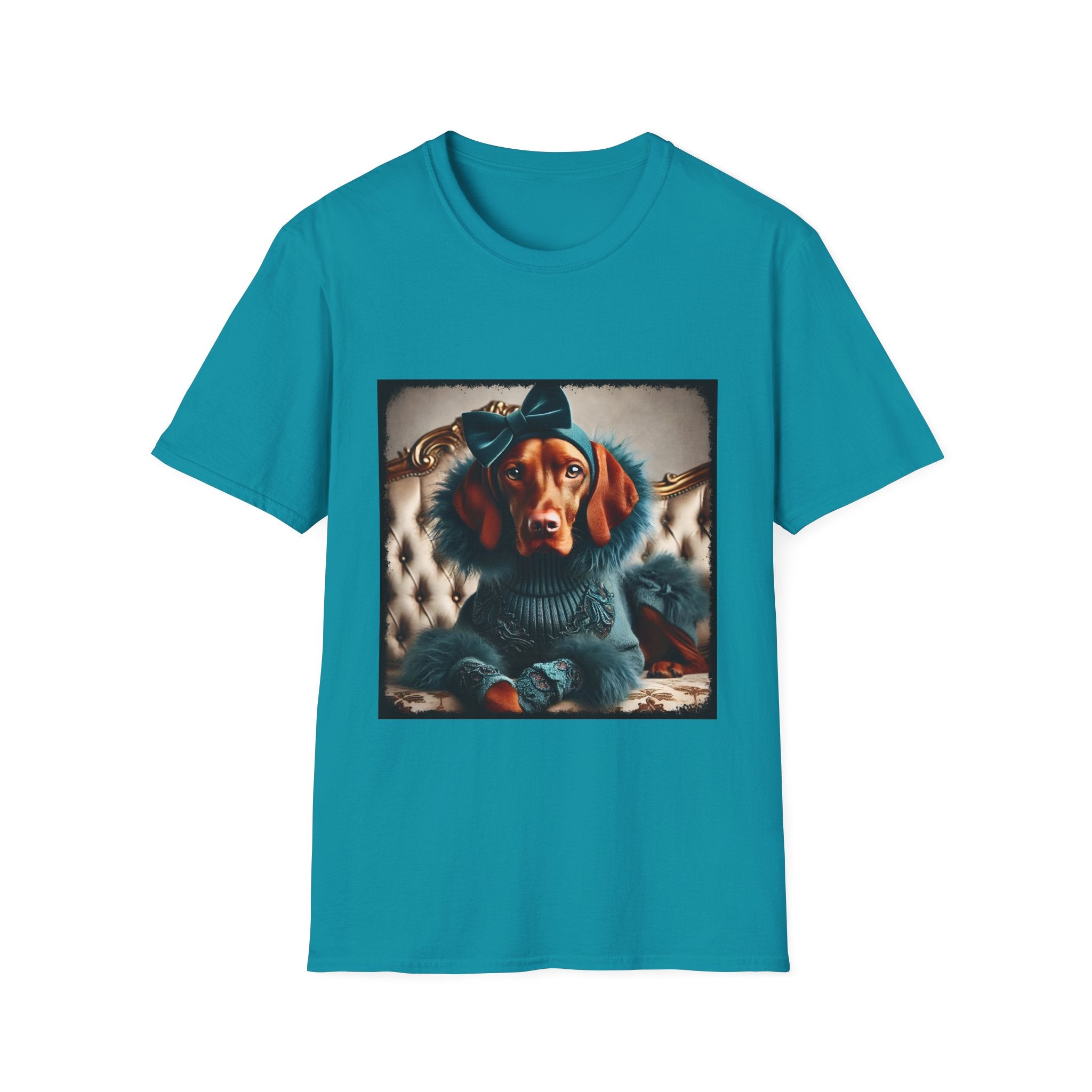 Vizsla Fashion Icon | Unisex Dog T-Shirt