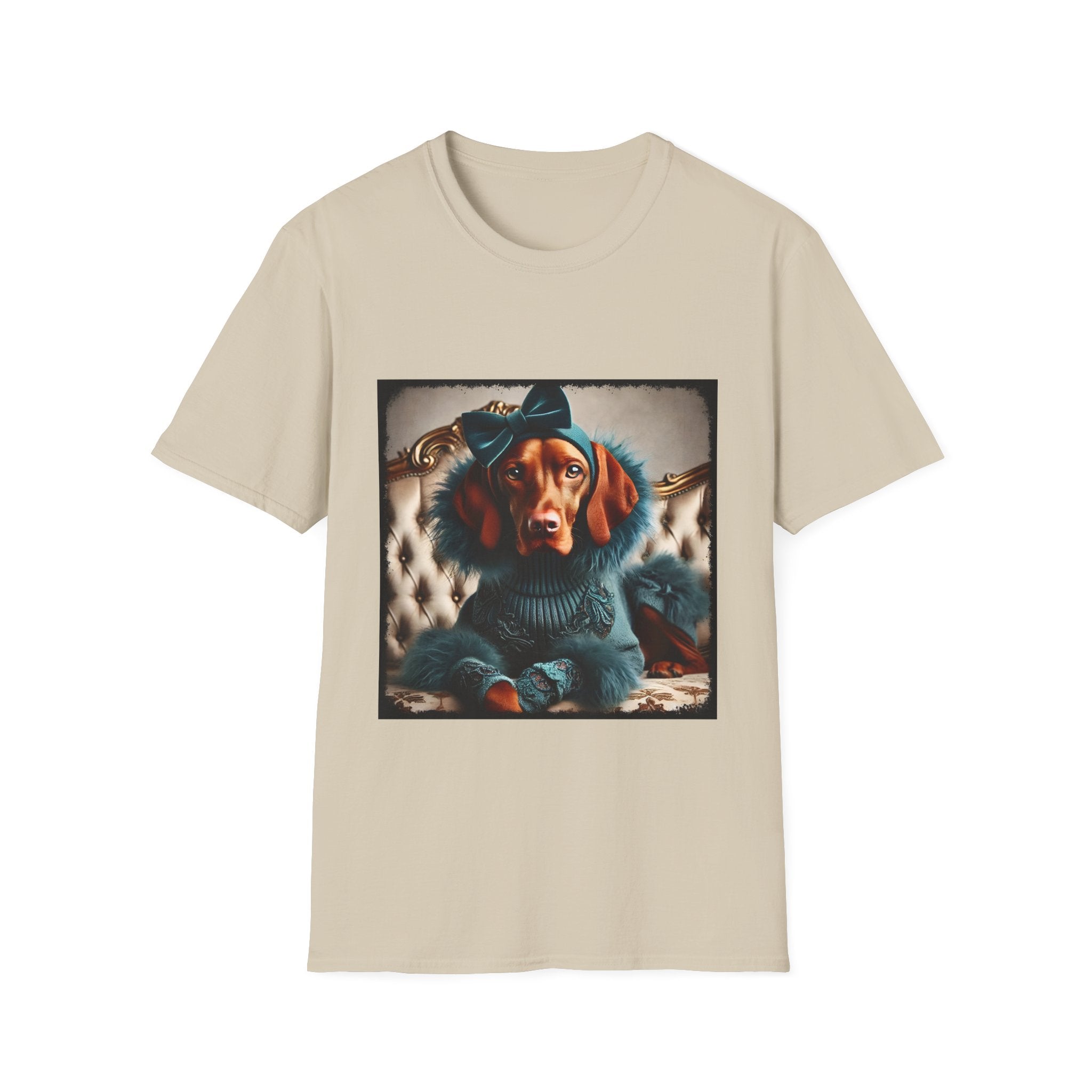 Vizsla Fashion Icon | Unisex Dog T-Shirt