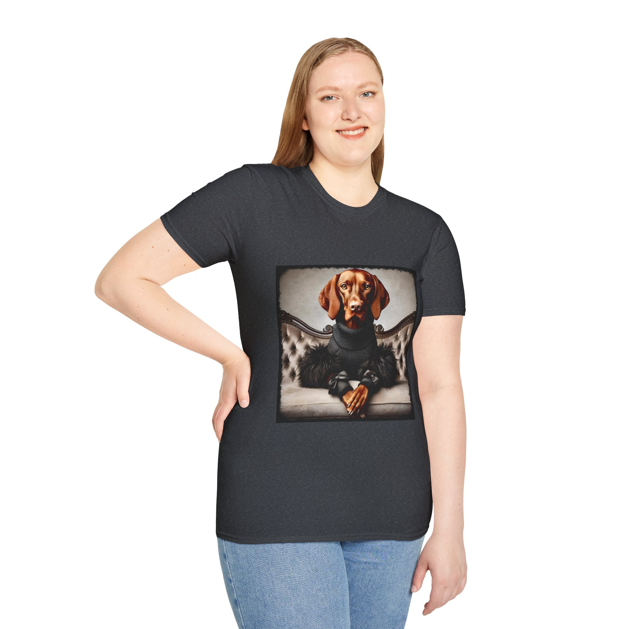 Vizsla Femme Fatale | Unisex Dog T-Shirt