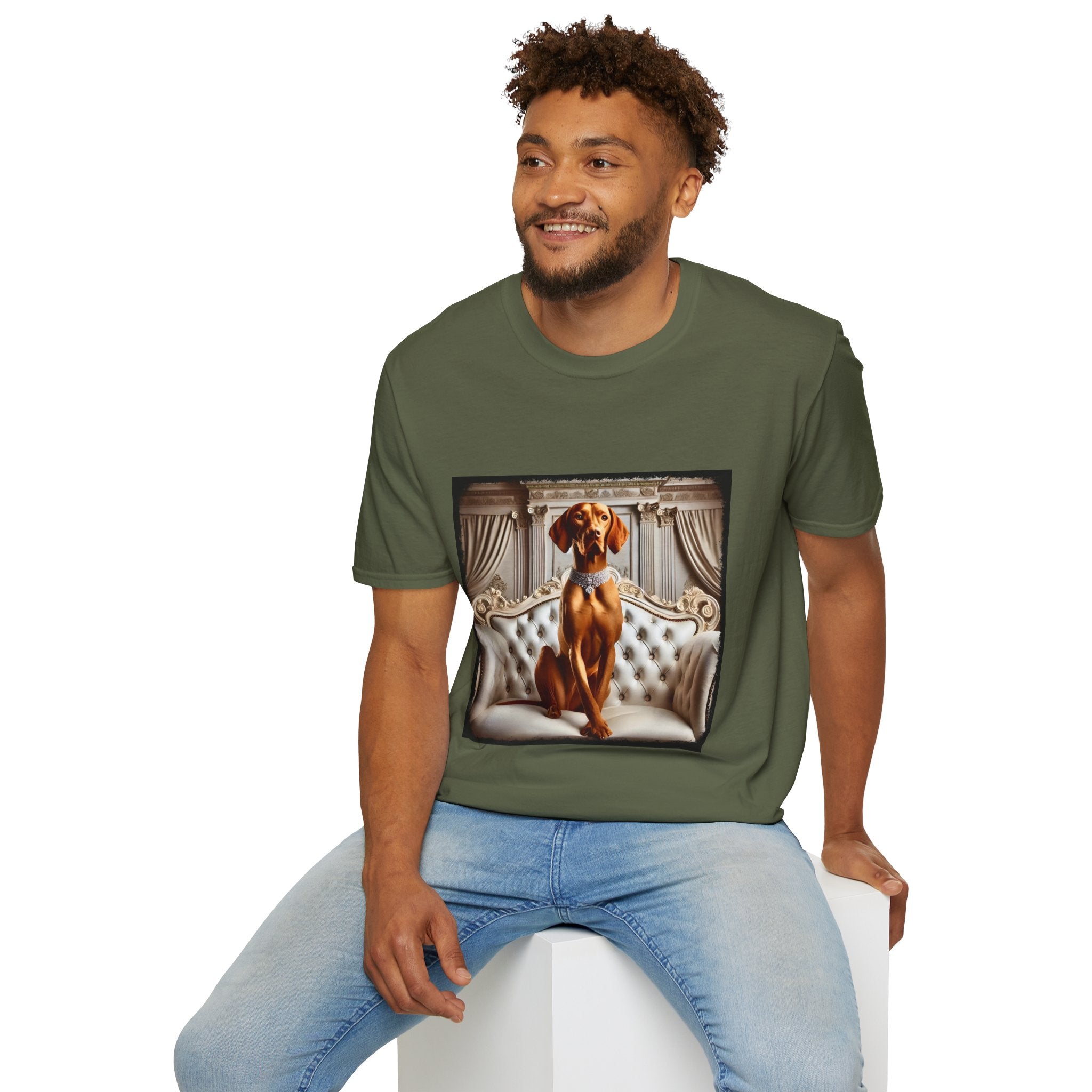 Vizsla Poised Posh | Unisex Dog T-Shirt